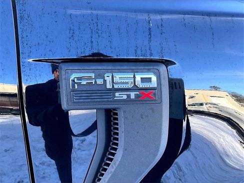 Used 2022 Ford F150 XL w/ STX Appearance Package image 8