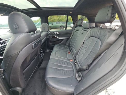 Used 2019 BMW X5 xDrive40i w/ Premium Package image 29