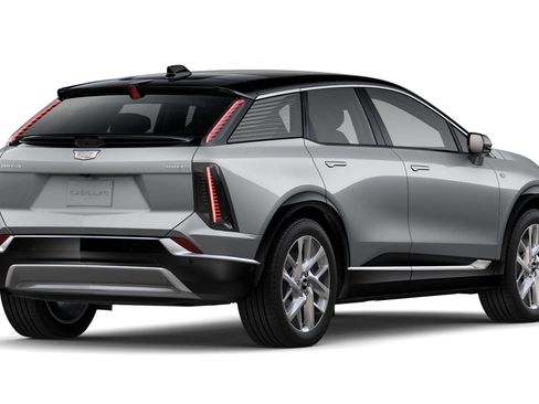 New 2026 Cadillac Optiq Luxury 1 image 29