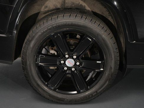 Used 2019 GMC Acadia Denali image 20