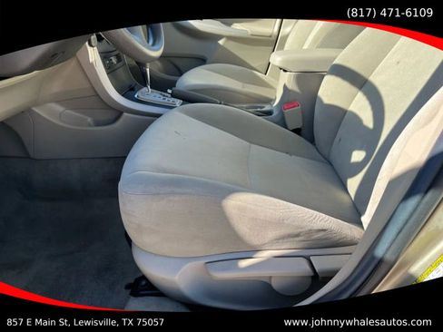 Used 2010 Toyota Corolla S image 13