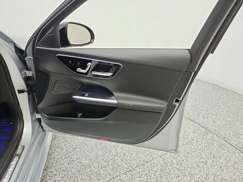 Used 2022 Mercedes-Benz C 300 Sedan image 21