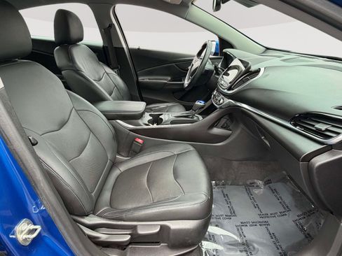 Used 2016 Chevrolet Volt Premier w/ Driver Confidence Package FWD image 27