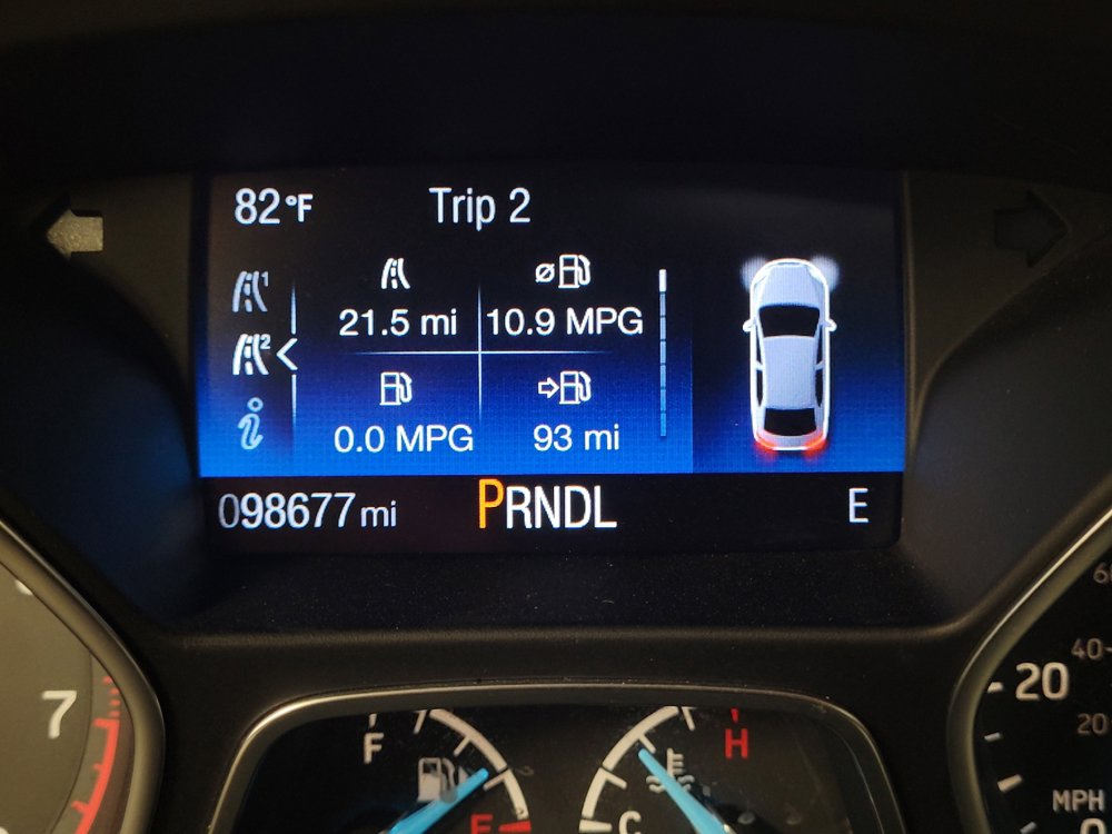 Used 2018 Ford Focus SE FWD image 23