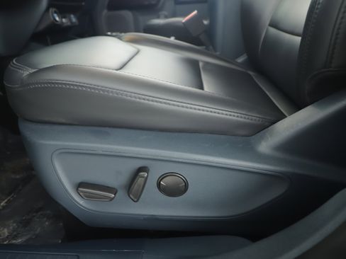 Used 2023 Ford Maverick Lariat w/ Lariat Luxury Package image 10