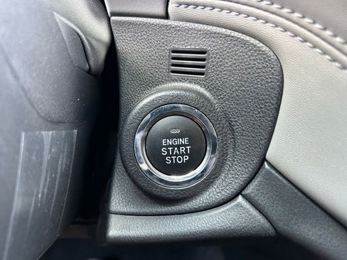 Used 2024 Subaru Outback Premium AWD/4WD image 15