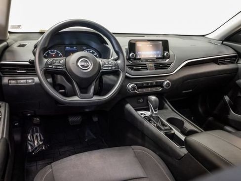 Used 2023 Nissan Altima 2.5 S FWD image 7