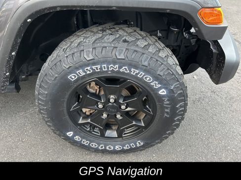 Used 2021 Jeep Gladiator Willys image 10