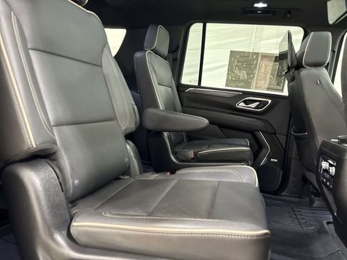 Certified 2023 GMC Yukon XL SLT w/ SLT Luxury Package image 27
