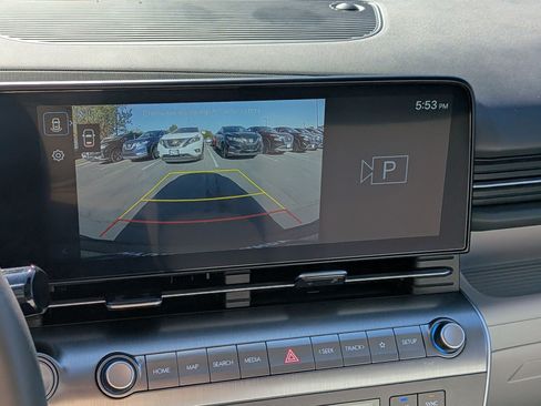 Certified 2025 Hyundai Kona SEL AWD/4WD image 22