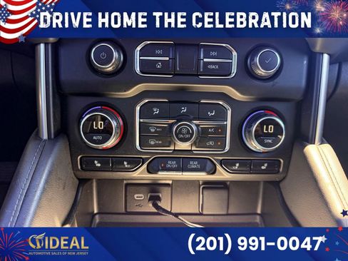 Used 2024 Chevrolet Suburban Z71 AWD/4WD image 27