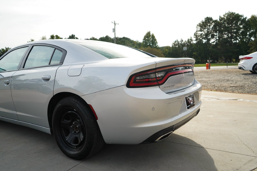 Used 2021 Dodge Charger SXT w/ Leather Interior Group RWD image 20