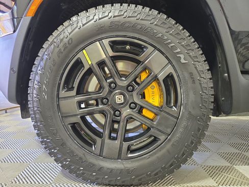 Used 2023 Rivian R1T Adventure Quad AWD/4WD image 9