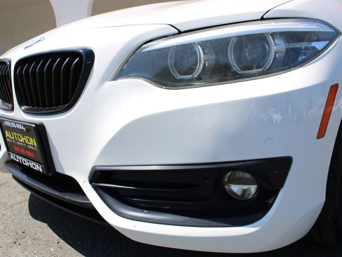 Used 2019 BMW 230i Coupe w/ Convenience Package RWD image 4