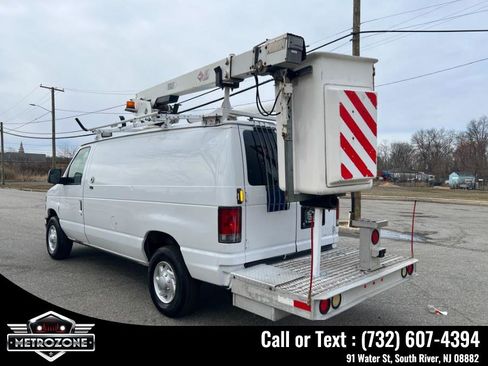 Used 2014 Ford E-350 and Econoline 350 Super Duty w/ Power Group image 13