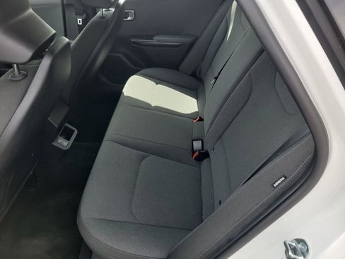 Used 2025 Kia K4 FWD image 14