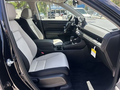 Used 2025 Honda CR-V EX image 17