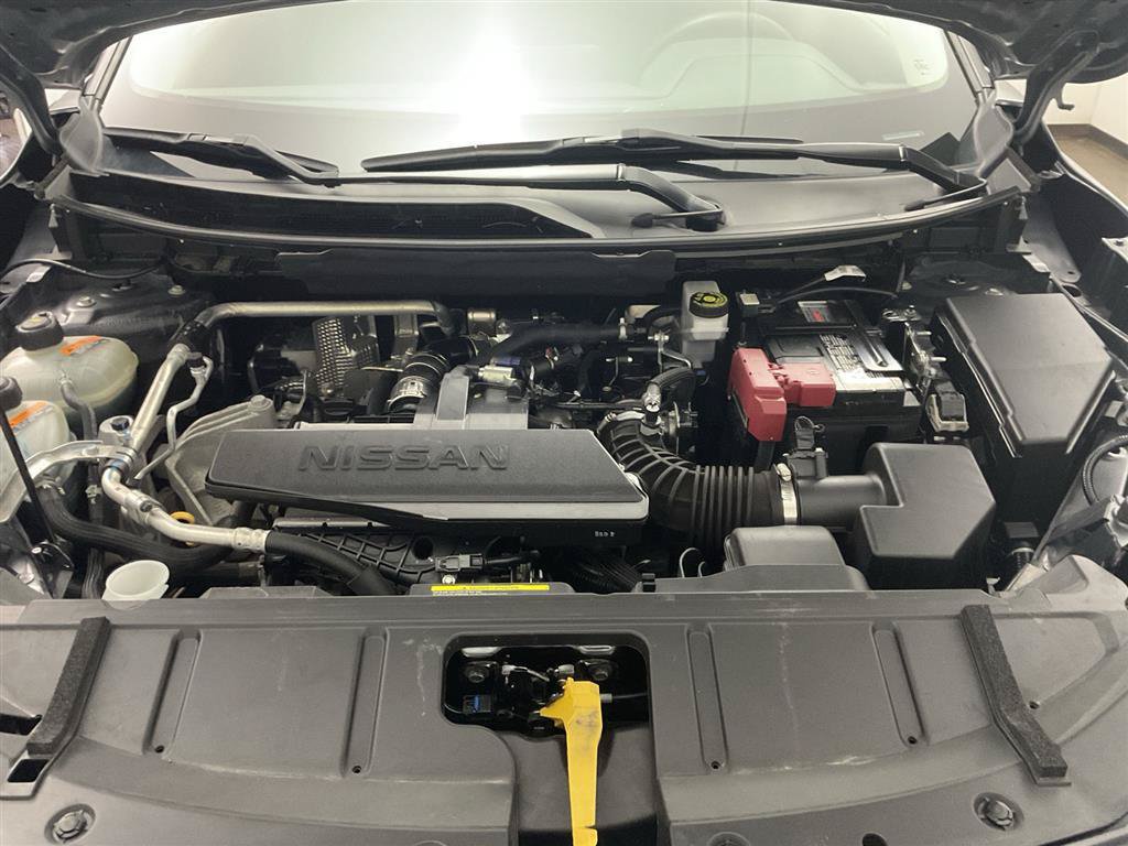 Used 2024 Nissan Rogue S FWD image 18
