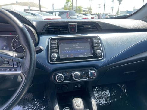 Used 2025 Nissan Versa SV image 17