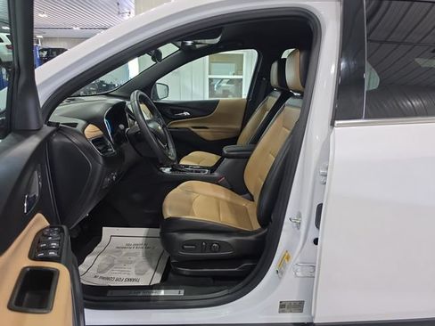 Used 2023 Chevrolet Equinox Premier AWD/4WD image 21