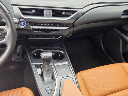 Used 2021 Lexus UX 250h w/ Premium Package AWD/4WD image 22