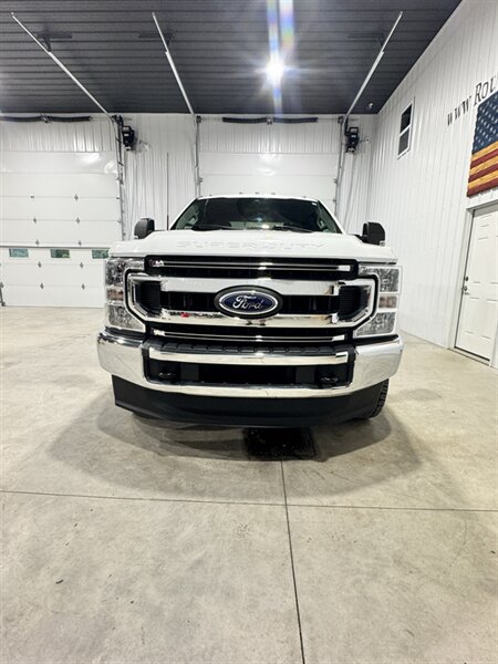 Used 2022 Ford F250 XLT w/ Snow Plow/Camper Package AWD/4WD image 4