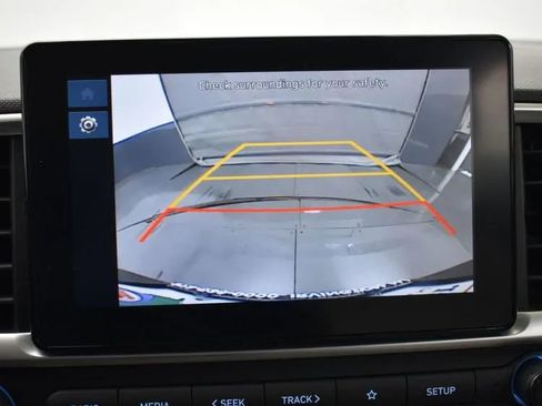 Used 2025 Hyundai Venue SEL image 39