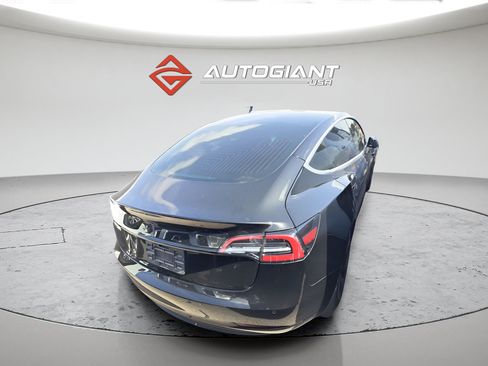 Used 2020 Tesla Model 3 Standard Range Plus RWD image 4