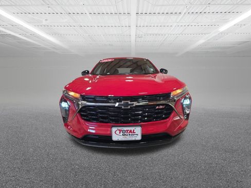 New 2026 Chevrolet Trax RS w/ Driver Confidence Package image 3