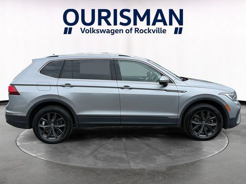Used 2024 Volkswagen Tiguan SE AWD/4WD image 7