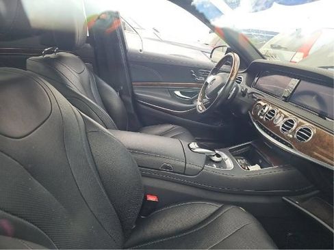 Used 2015 Mercedes-Benz S 550 4MATIC Sedan image 5