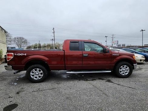 Used 2014 Ford F150 XLT w/ XLT Chrome Package image 8