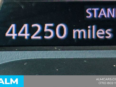 Used 2024 Nissan Rogue SV image 43