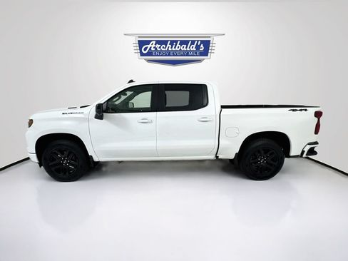 Used 2025 Chevrolet Silverado 1500 RST w/ Dark Appearance Package AWD/4WD image 5