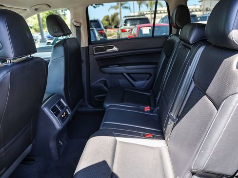 Used 2019 Volkswagen Atlas SE w/ Towing Package FWD image 17