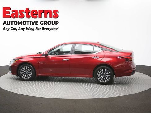 Used 2023 Nissan Altima 2.5 SV w/ SV Premium Package AWD/4WD image 62