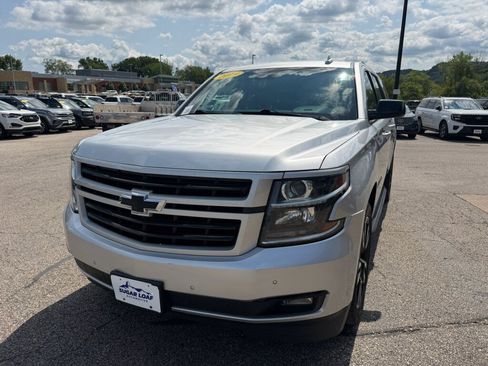 Used 2019 Chevrolet Suburban LT w/ RST Edition AWD/4WD image 2