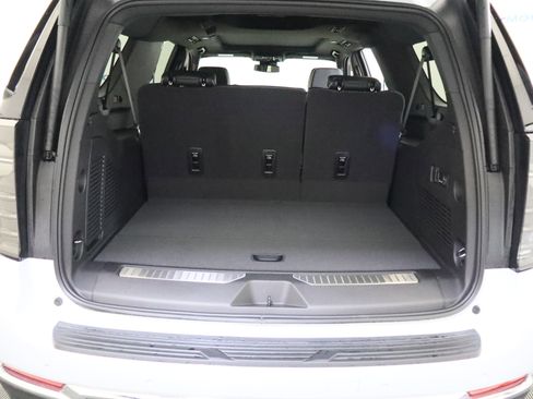 New 2026 Chevrolet Suburban Premier w/ Sun And Tow Package image 9