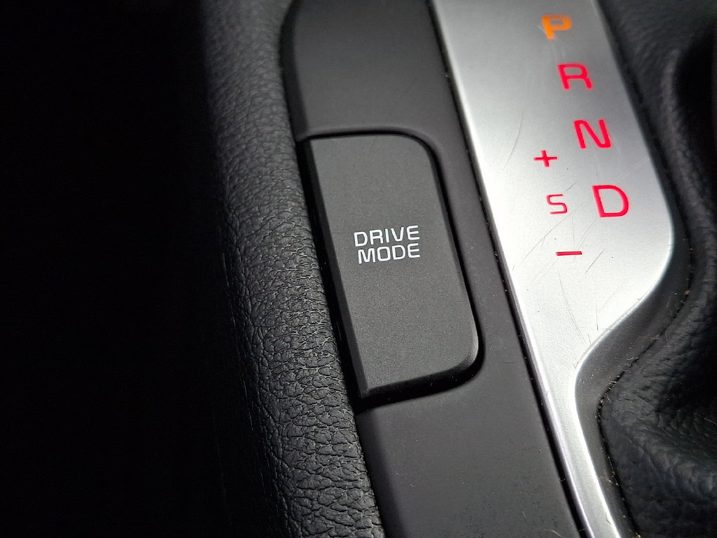 Used 2024 Kia Forte LXS w/ LXS Technology Package FWD image 25
