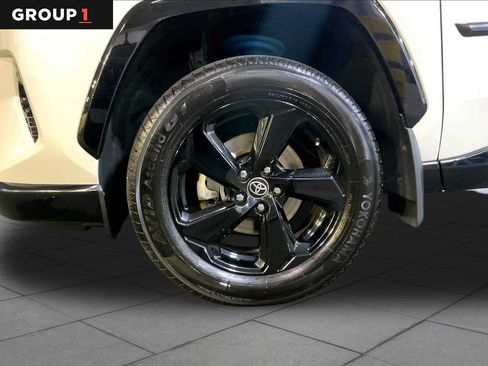 Certified 2021 Toyota RAV4 XSE AWD/4WD image 11