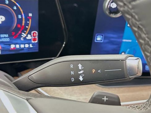 Used 2025 Chevrolet Tahoe High Country image 19