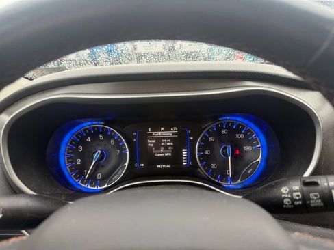 Used 2020 Chrysler Pacifica Touring w/ Cold Weather Group image 11