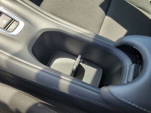 Used 2018 Honda HR-V EX image 30