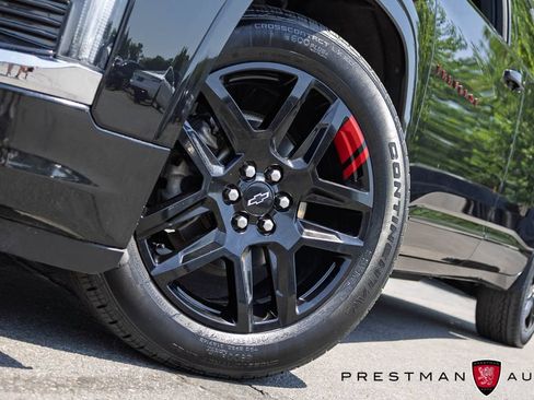 Used 2023 Chevrolet Traverse Premier w/ Redline Edition FWD image 15