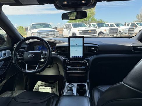 Used 2022 Ford Explorer ST w/ Equipment Group 401A AWD/4WD image 24