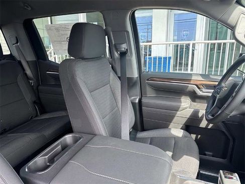 New 2025 Chevrolet Silverado 1500 LT w/ Convenience Package II image 10