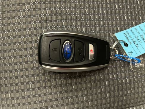 Used 2025 Subaru Forester Premium AWD/4WD image 30