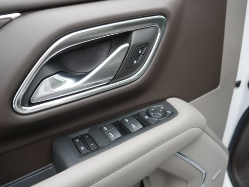 Used 2021 Chevrolet Tahoe LT image 19