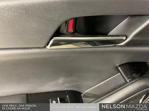 Certified 2025 MAZDA CX-30 AWD 2.5 S w/ Preferred Package image 19