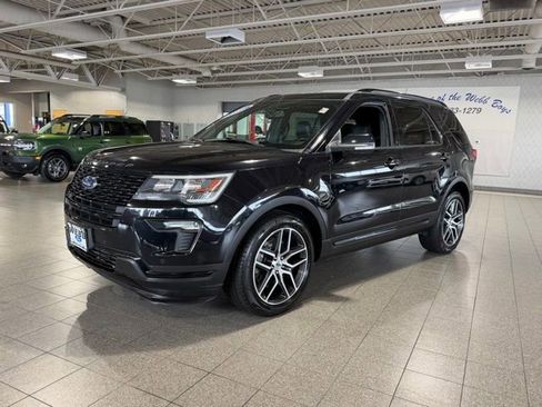 Used 2019 Ford Explorer Sport AWD/4WD image 4